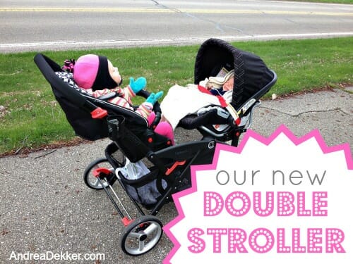 New double outlet stroller