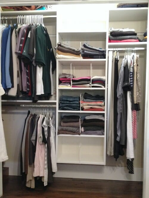 minimalist clothes closet