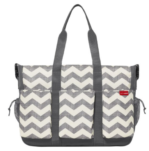 Loving this Coach diaper bag for girls - what do you think? #DiaperBagBlog