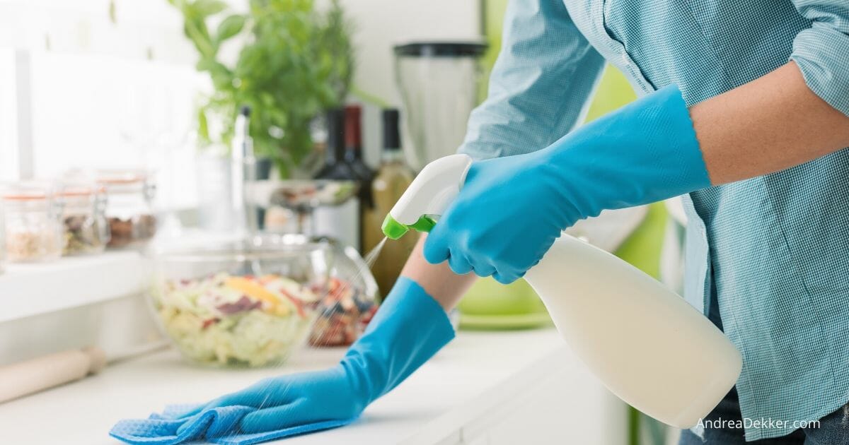 8 tips to speed up weekly cleaning