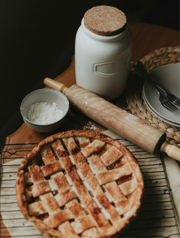 homemade apple pie