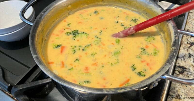 easy cheese broccoli soup