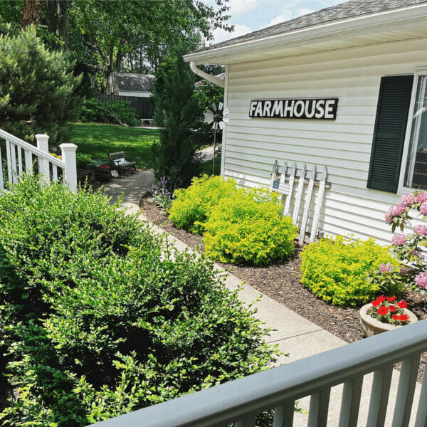 farmhouse garden