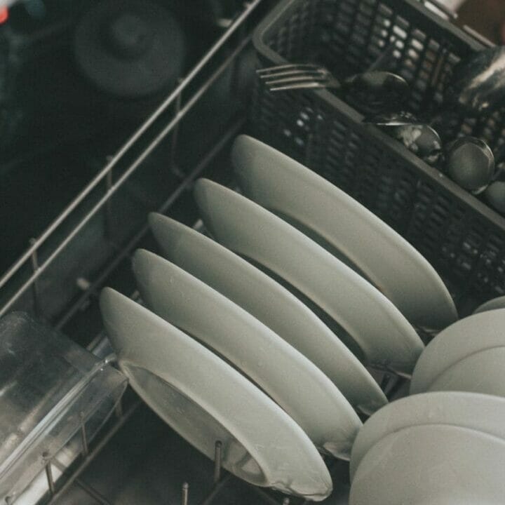 How to Clean The Inside of Your Dishwasher