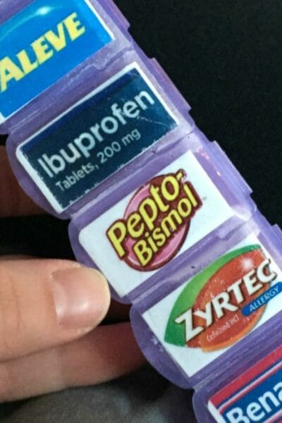 how to organize meds when traveling