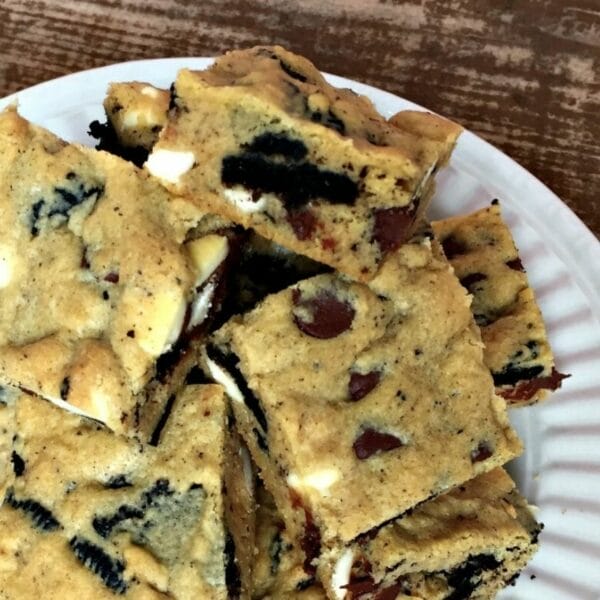 Easy Oreo Cookie Bars