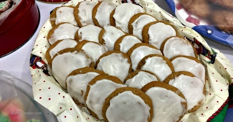 spiced molasses cookies